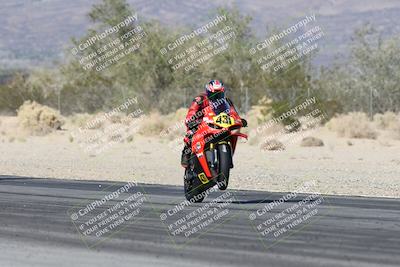 media/Dec-07-2025-CVMA (Sun) [[3e7d2de5dc]]/Race 10-Formula 40 Open/